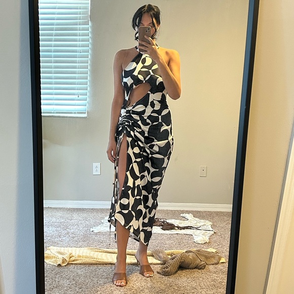 BOGO NWT SOLD OUT- Ryan Destiny Printed Summer Nights Maxi Dress size Small - Picture 4 of 4